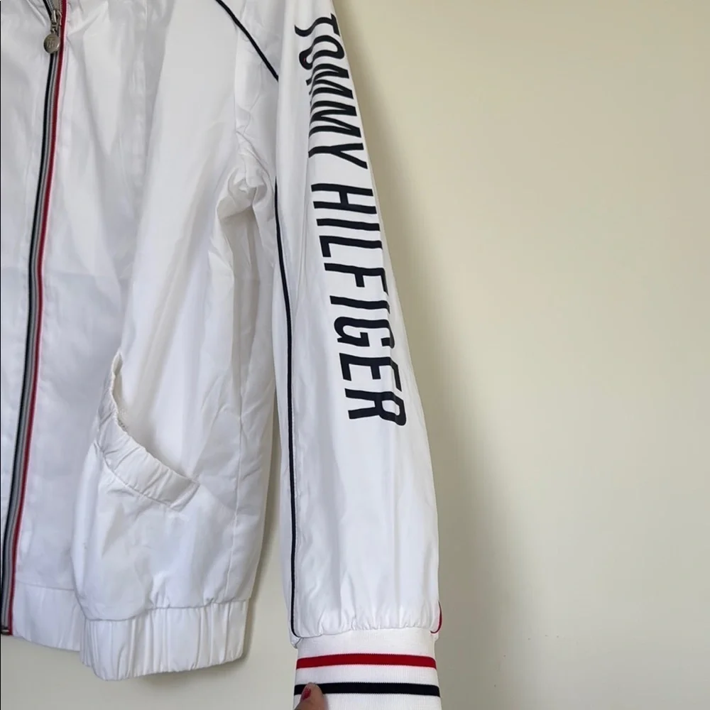 Tommy Hilfiger chic white